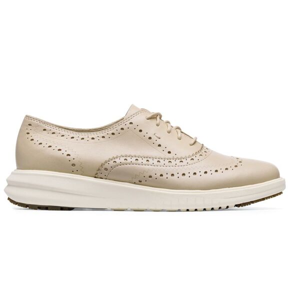 NWOT Cole Haan Malorie Leather Wingtip Oxford Women's Shoe Size 9 Cream Loafer